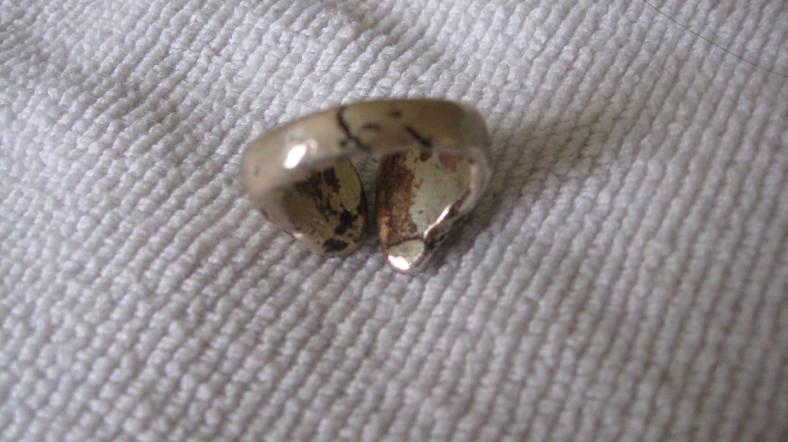 Vintage Unkown Metal Artist Hand Made MODERNIST Ring Size 8