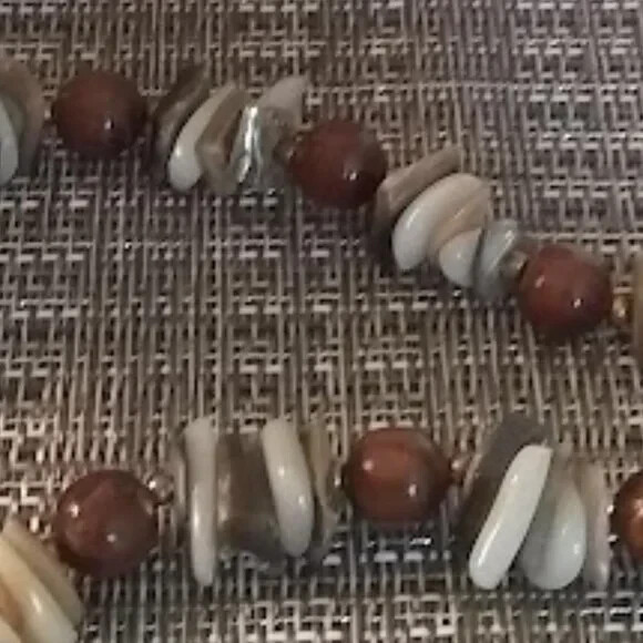 Vintage 70’s Natural Stone Chip & Wood Bead Necklace – 21 inches long
