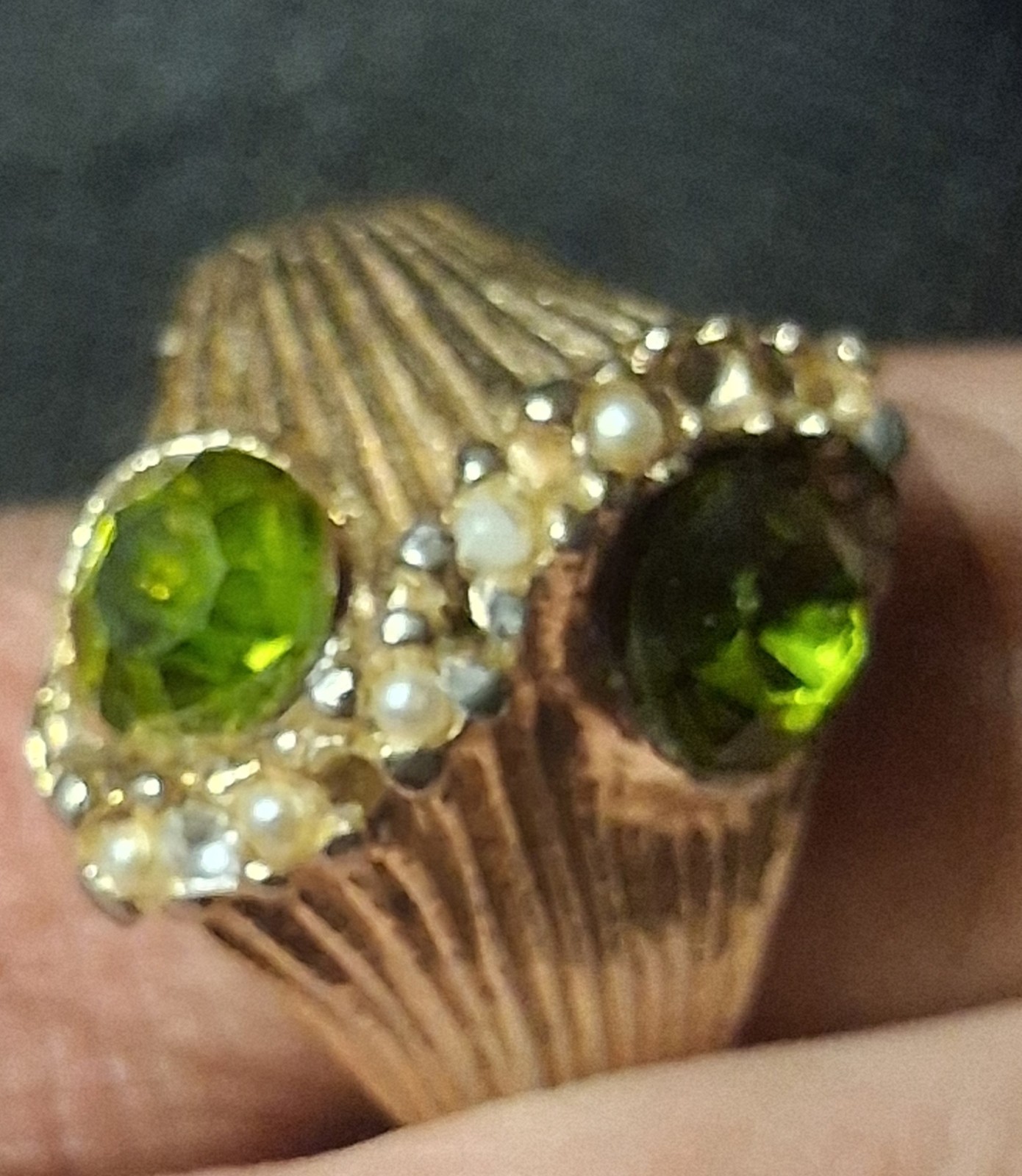 Vintage Signed Whiting & Davis Peridot Green Rhinestone Pearl Ring Adjustable