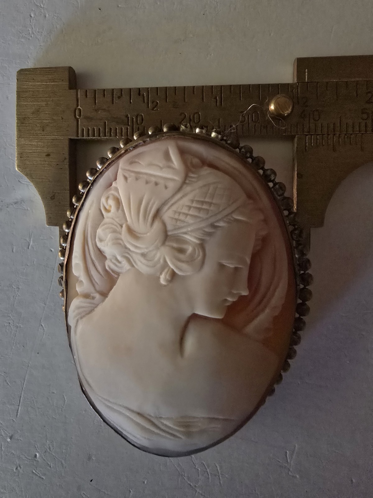 Vintage Shell Cameo Brooch Pendant