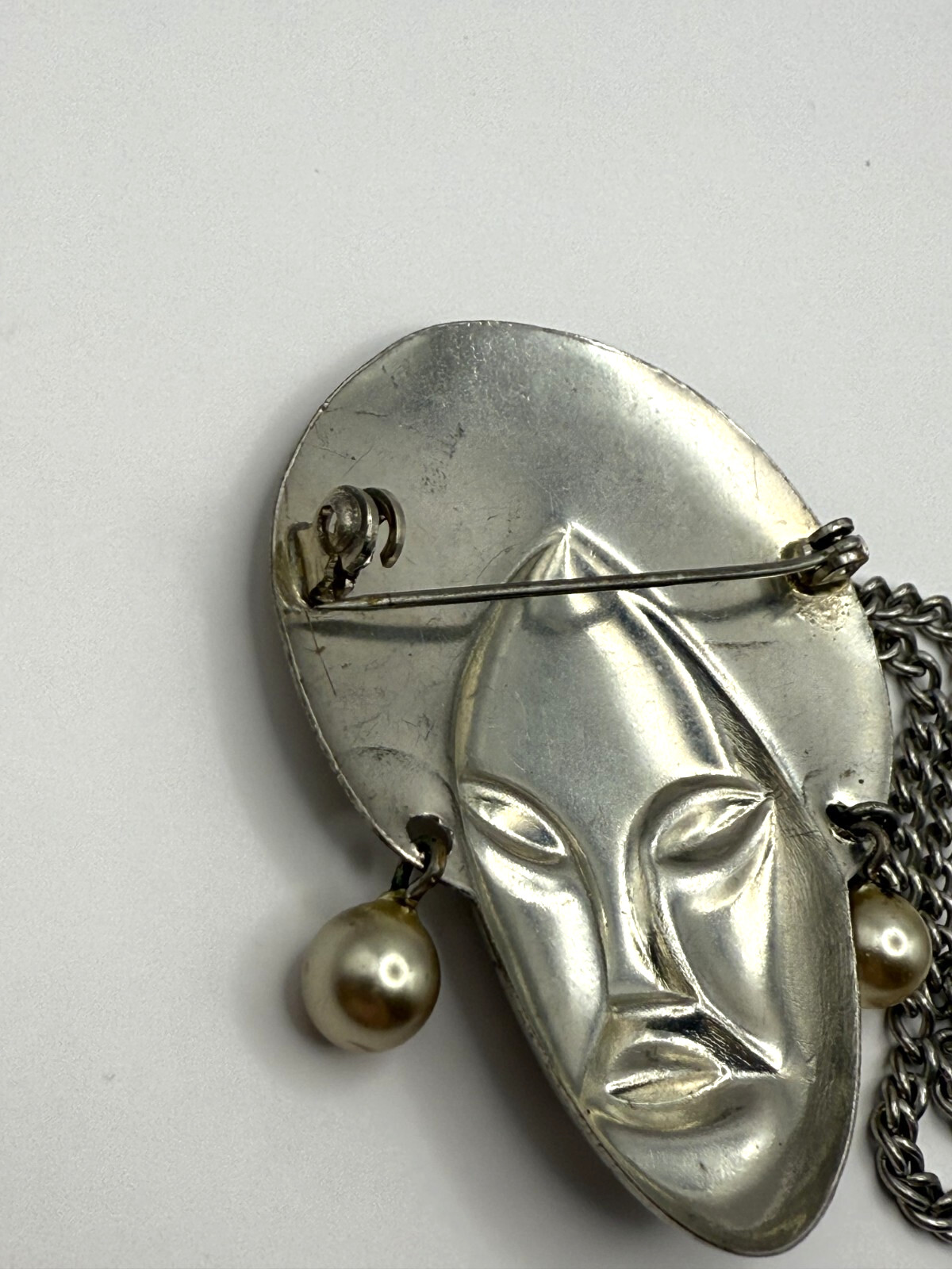 Silver Tone African Sweater Double Pin – Faux Pearl Accents – Retro Jewelry