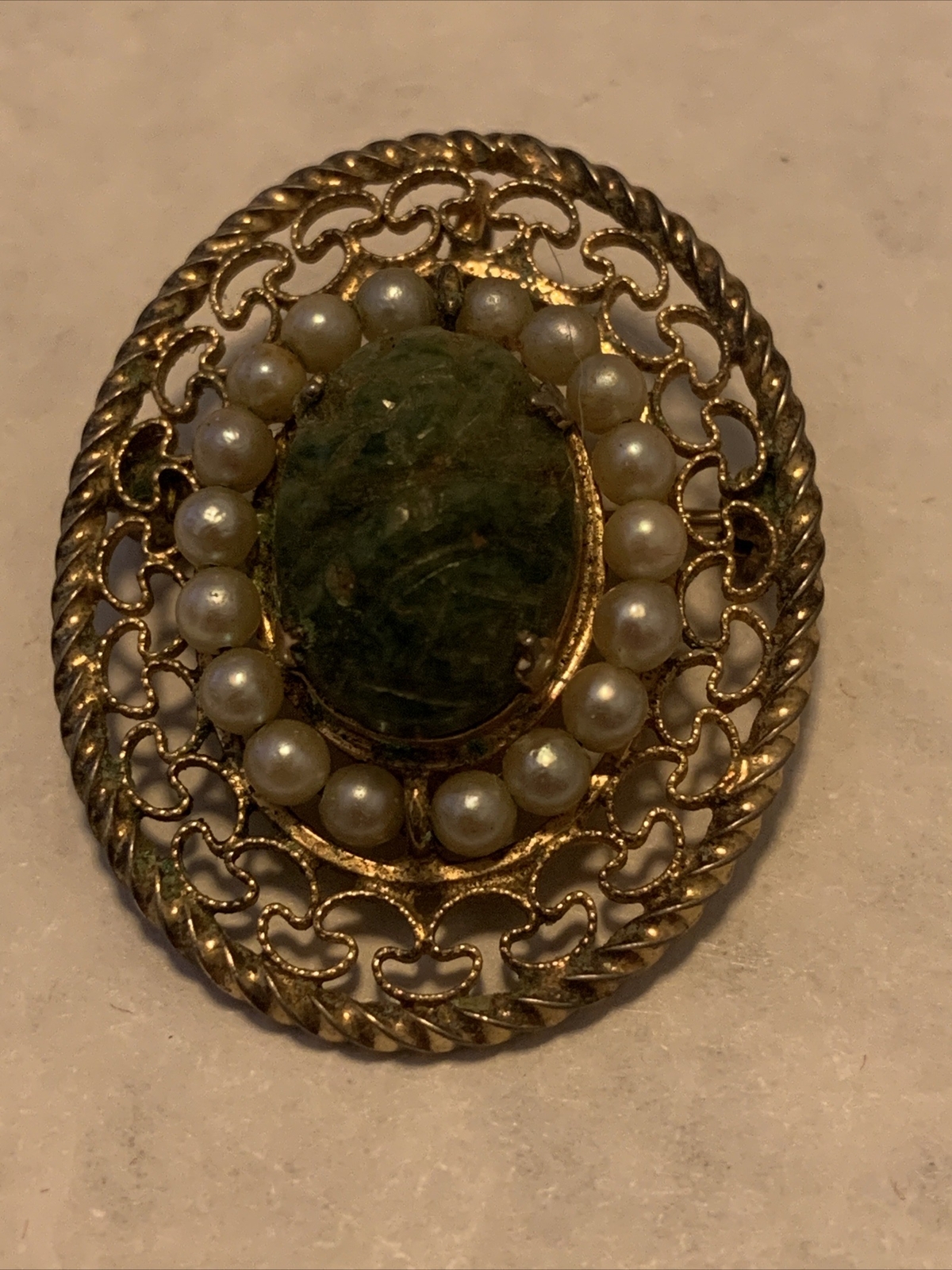 Signed Burt Cassell 1/20th 12k Yellow Gold Filled Jade Filagree Brooch Pendant