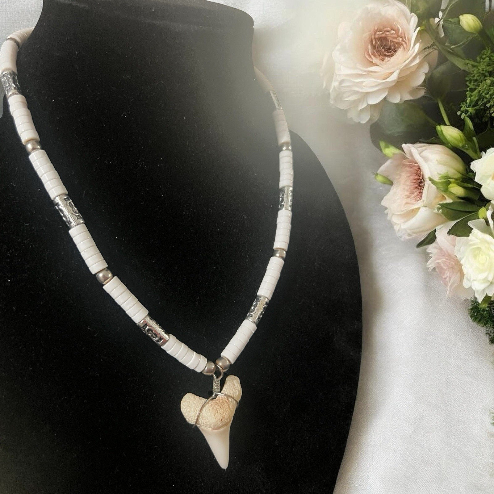 VTG Shell, Bead And Shark Tooth Beach Sand Sea Vacation Unisex Gift 20” Necklace
