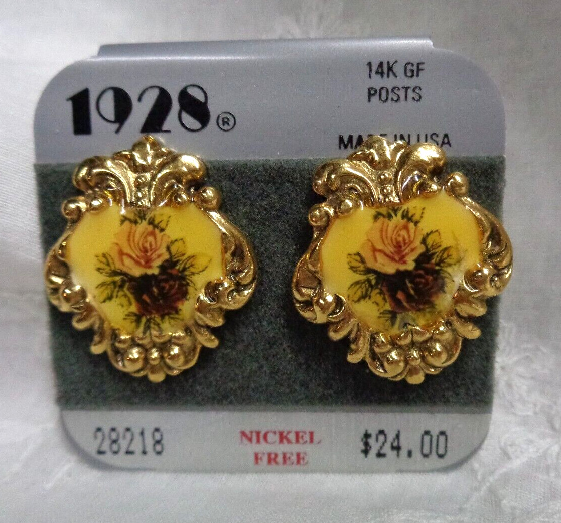 Estate Jewelry ~ 1928 Enamel Flower Floral Nickel Free Pierced Earrings 28218