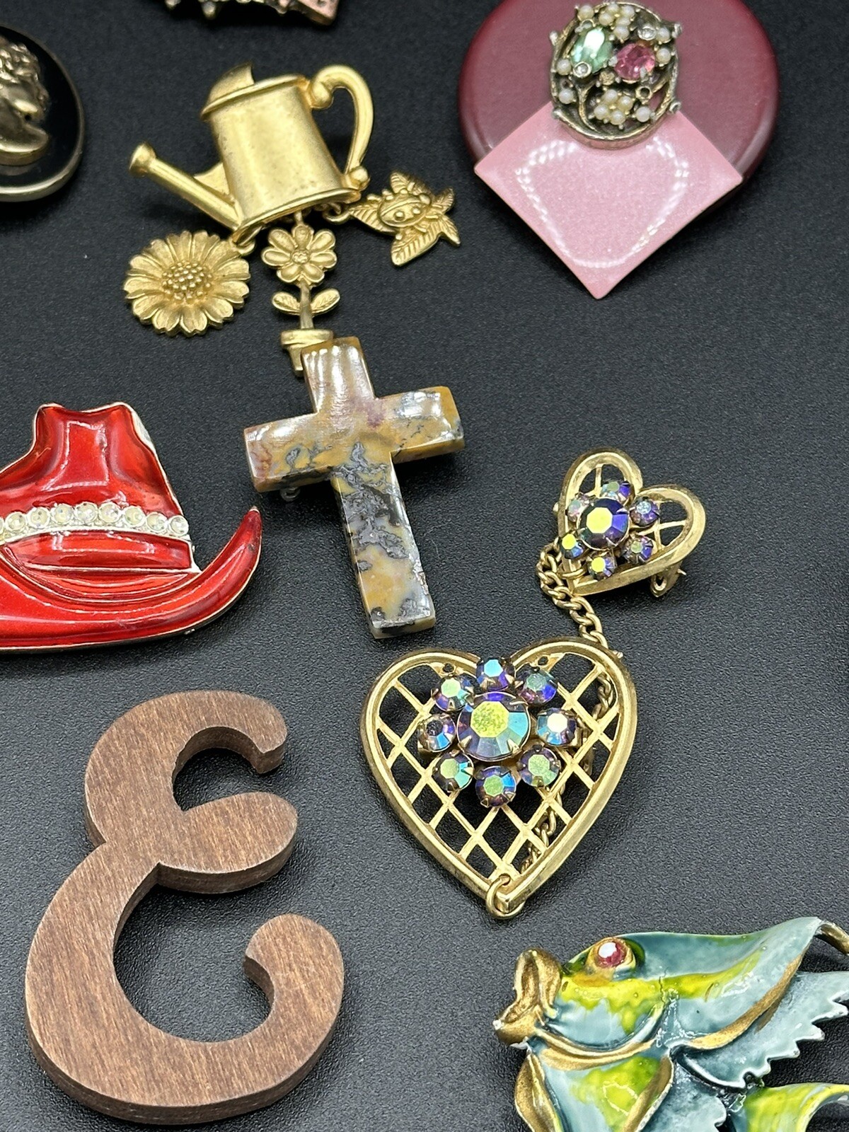 Vintage Lot of 27 Pins – Gold Tones & Silver Tones – Other- All Wearable