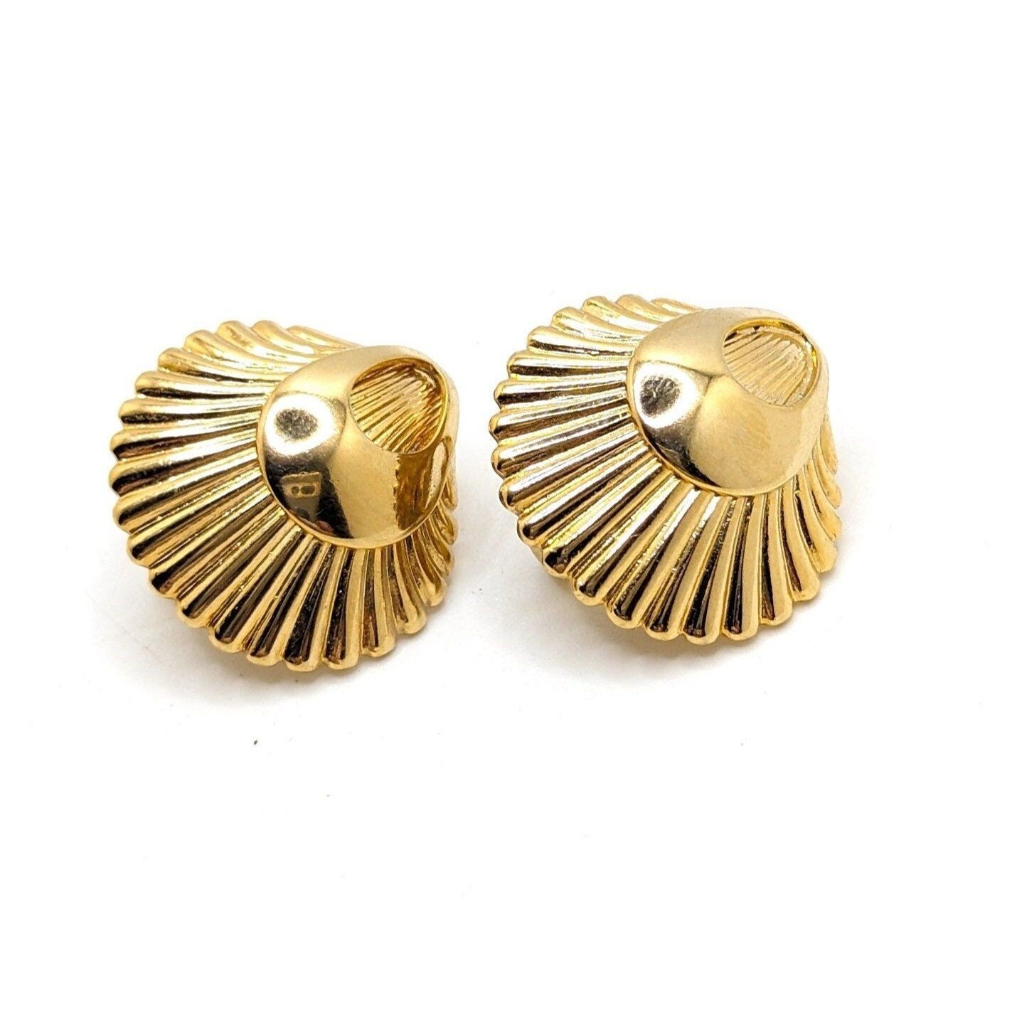 Vintage Gold Tone Art Deco Clamshell Beach Ocean Clip On Earrings Costume Gift