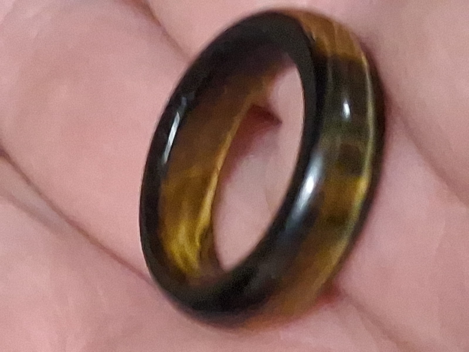 Tiger’s eye polished band, solid gemstone ring. Unisex size 6.5