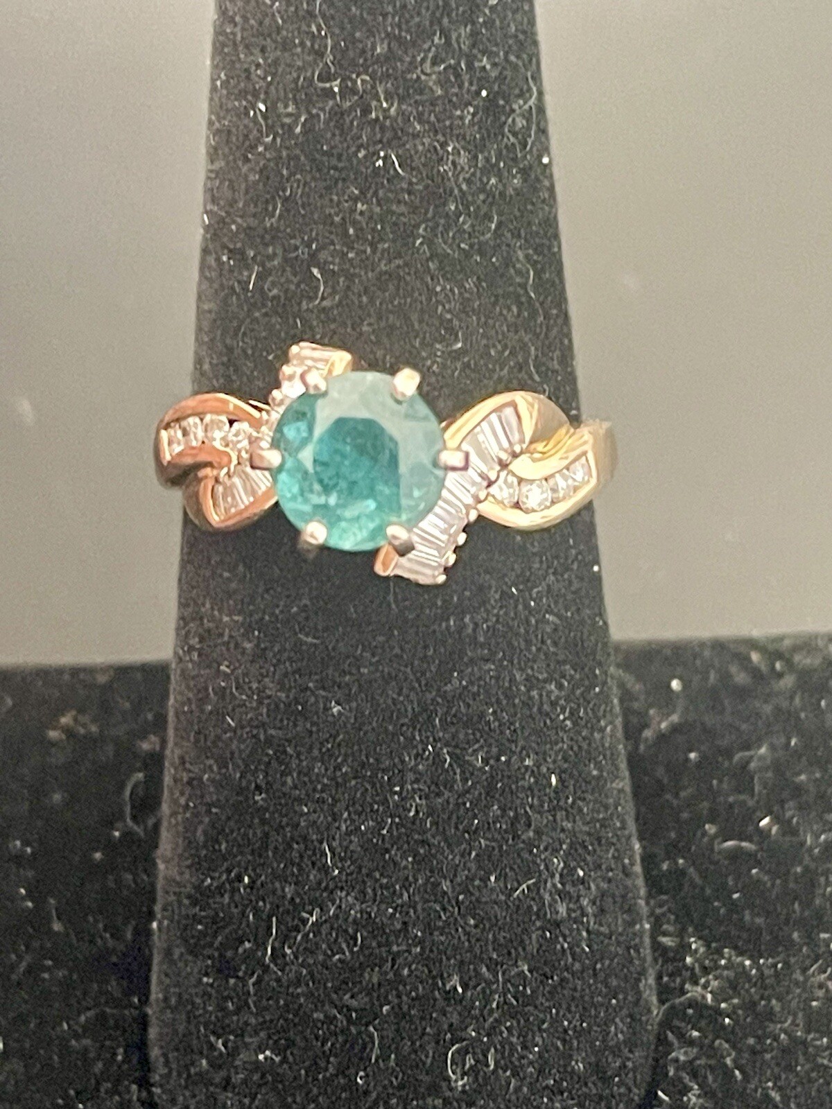 14KT Yellow Gold Turquoise Blue Sapphire and Diamond Ring. Size 7 (S192)