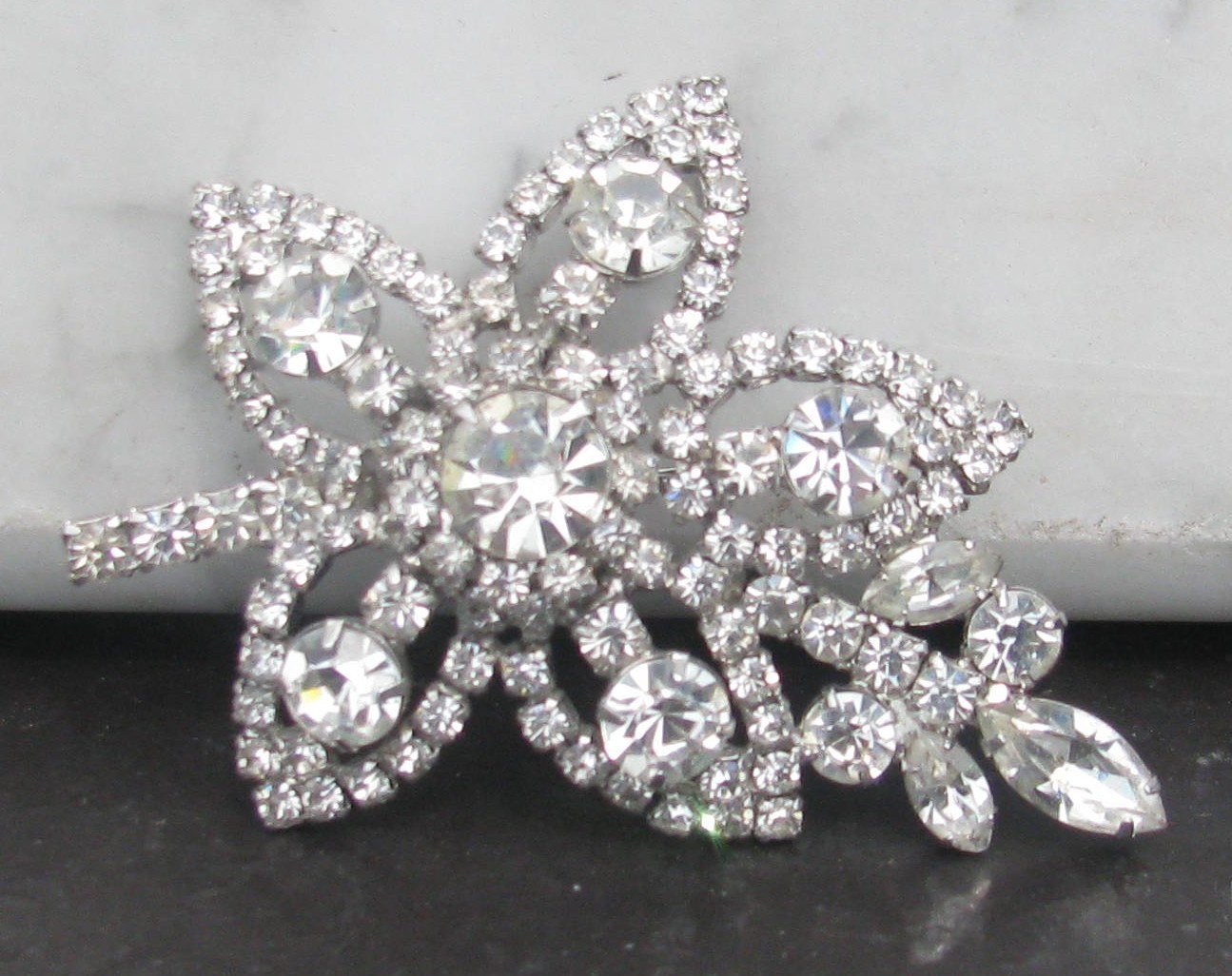 Beautiful Vintage Clear Rhinestone Prong Set Leaf Brooch Pin