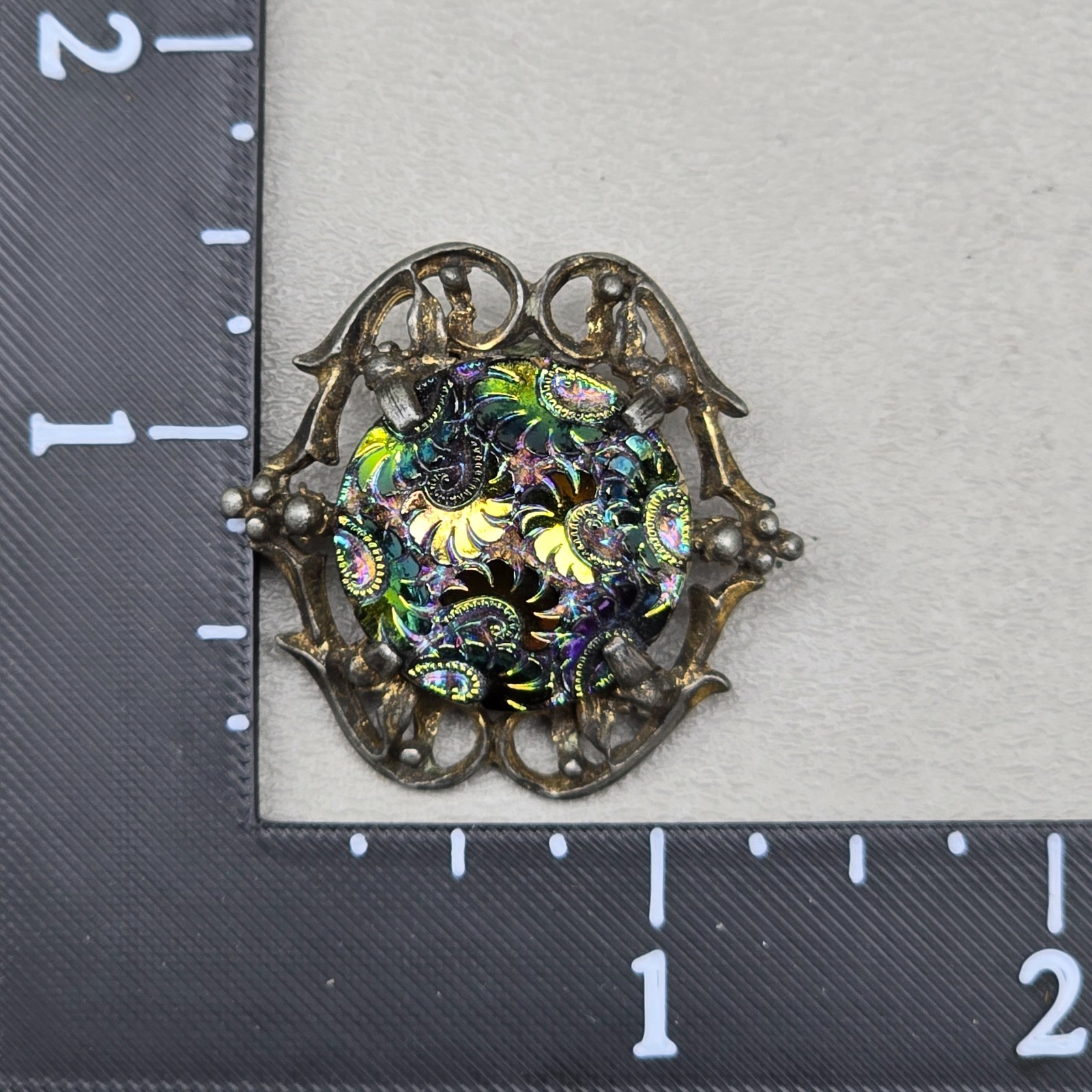 Vintage Pressed Iridescent Glass Bracelet and Clip On Earrings Silver Tone 7.25″