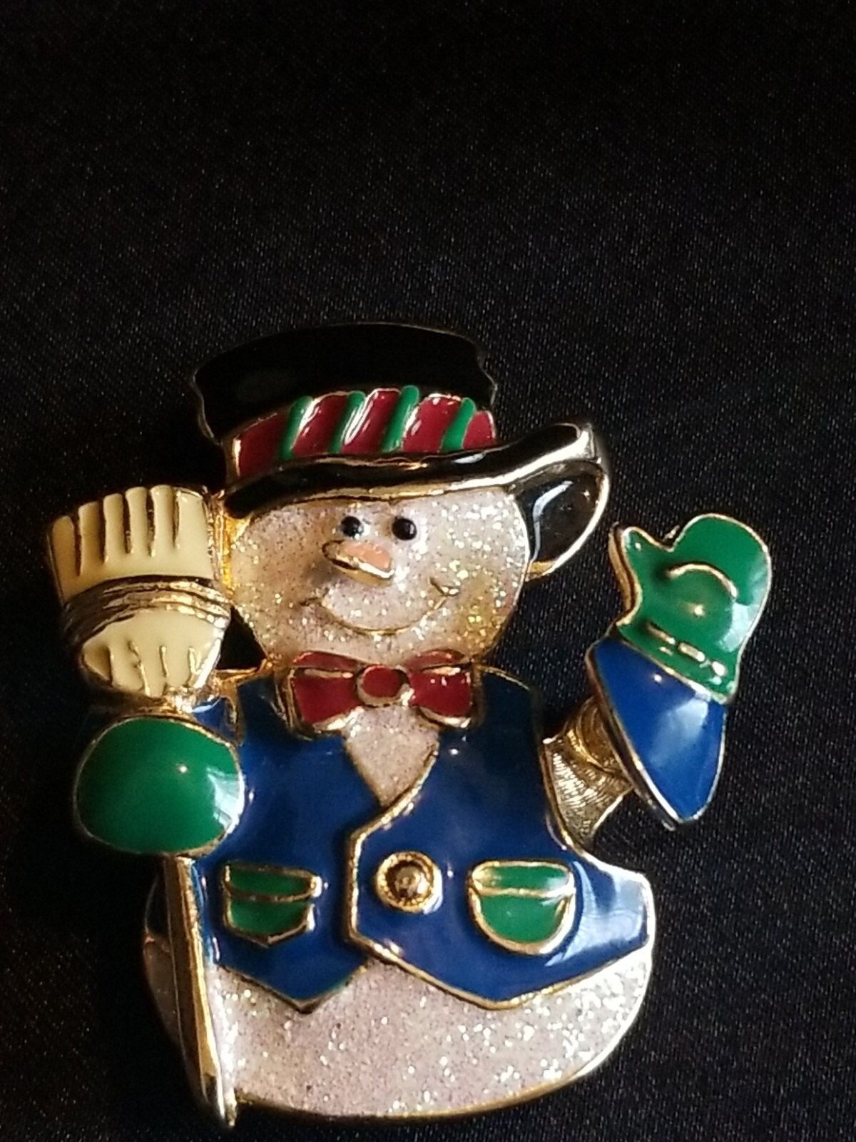Vtg 1980’s to 90’s Snowman Brooch/Pin SFJ Collectable Jewelry Christmas Gold…