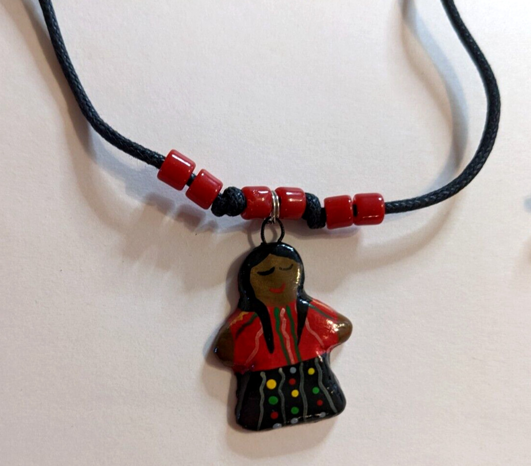VINTAGE HANDPAINTED ETHNIC ART CHARM BEAD GIRL NECKLACE LATIN AMERICAN AFRICAN