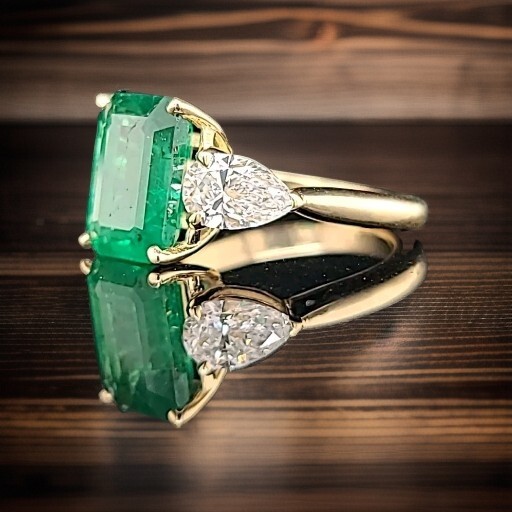 14k Yellow Engagement Ring 4.37ct. Natural Green Emerald Rectangular Shape