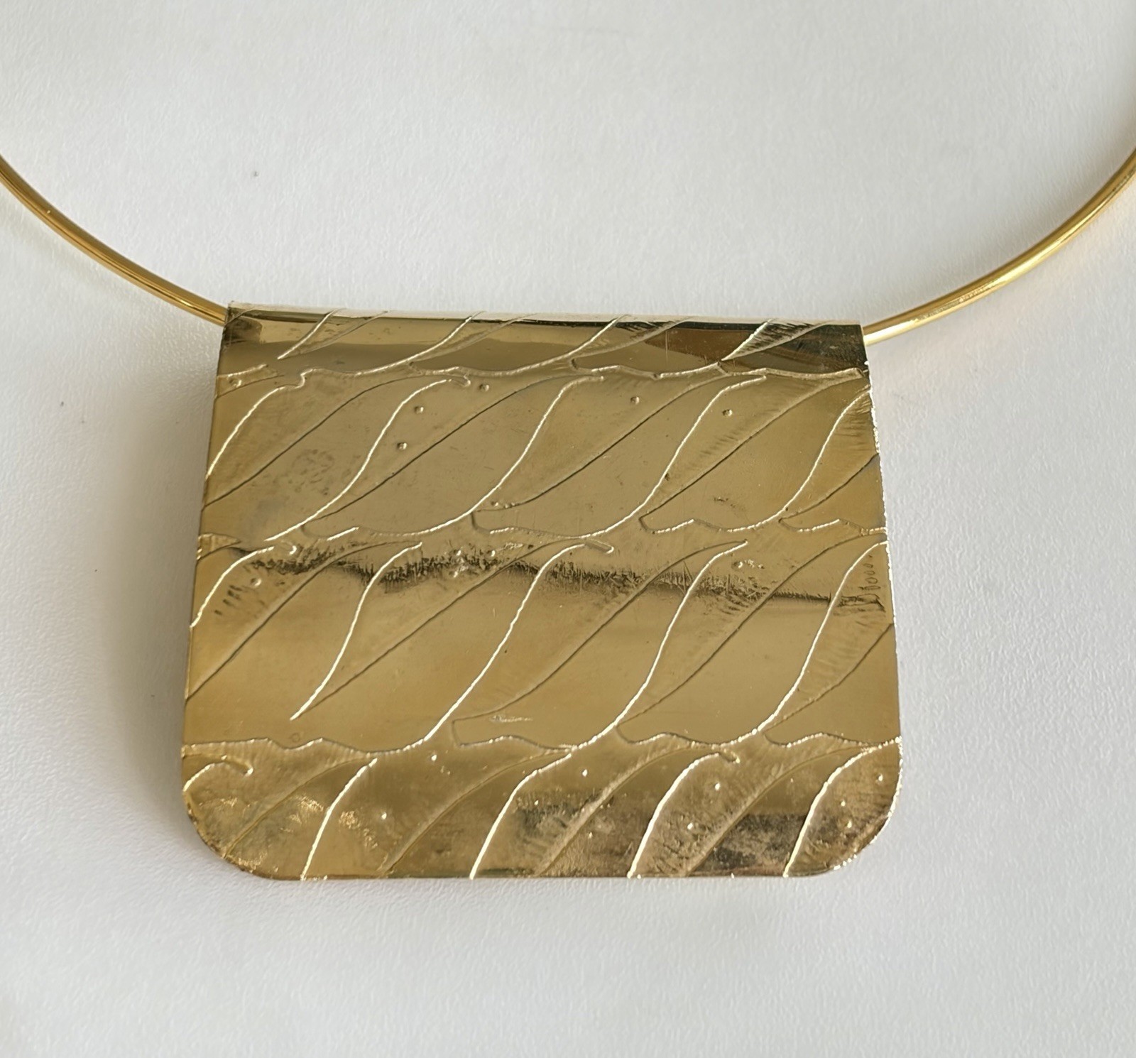 D’Anna Brutalist Statement Pendant Joan Rivers Torque Choker Necklace Gold Tone