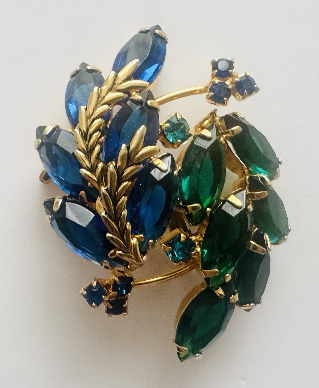 Blue and Green Oval Stones Brooch Grannycore Peacock Gold Tone Vinery 2″