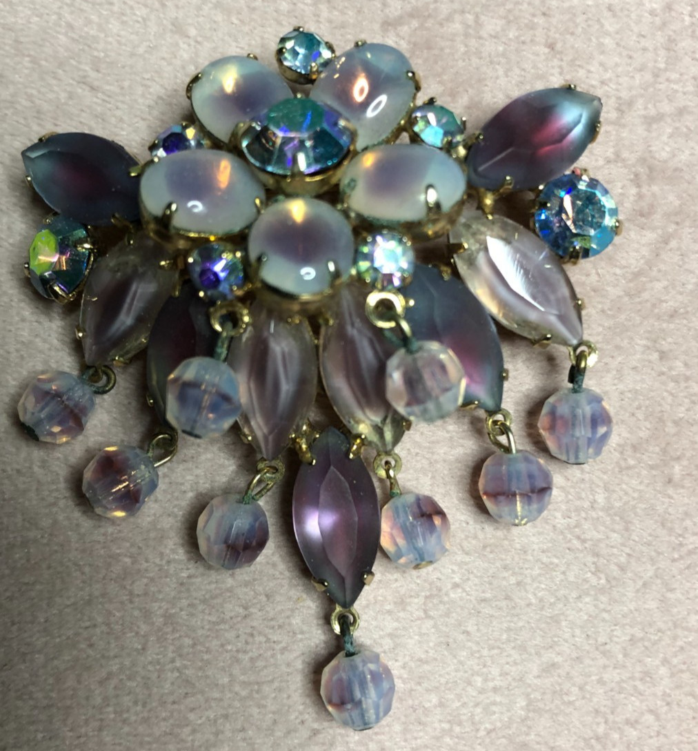 VTG Brooch Light Purple Mauve Fringe Waterfall Glass Rhinestone AB Juliana Style