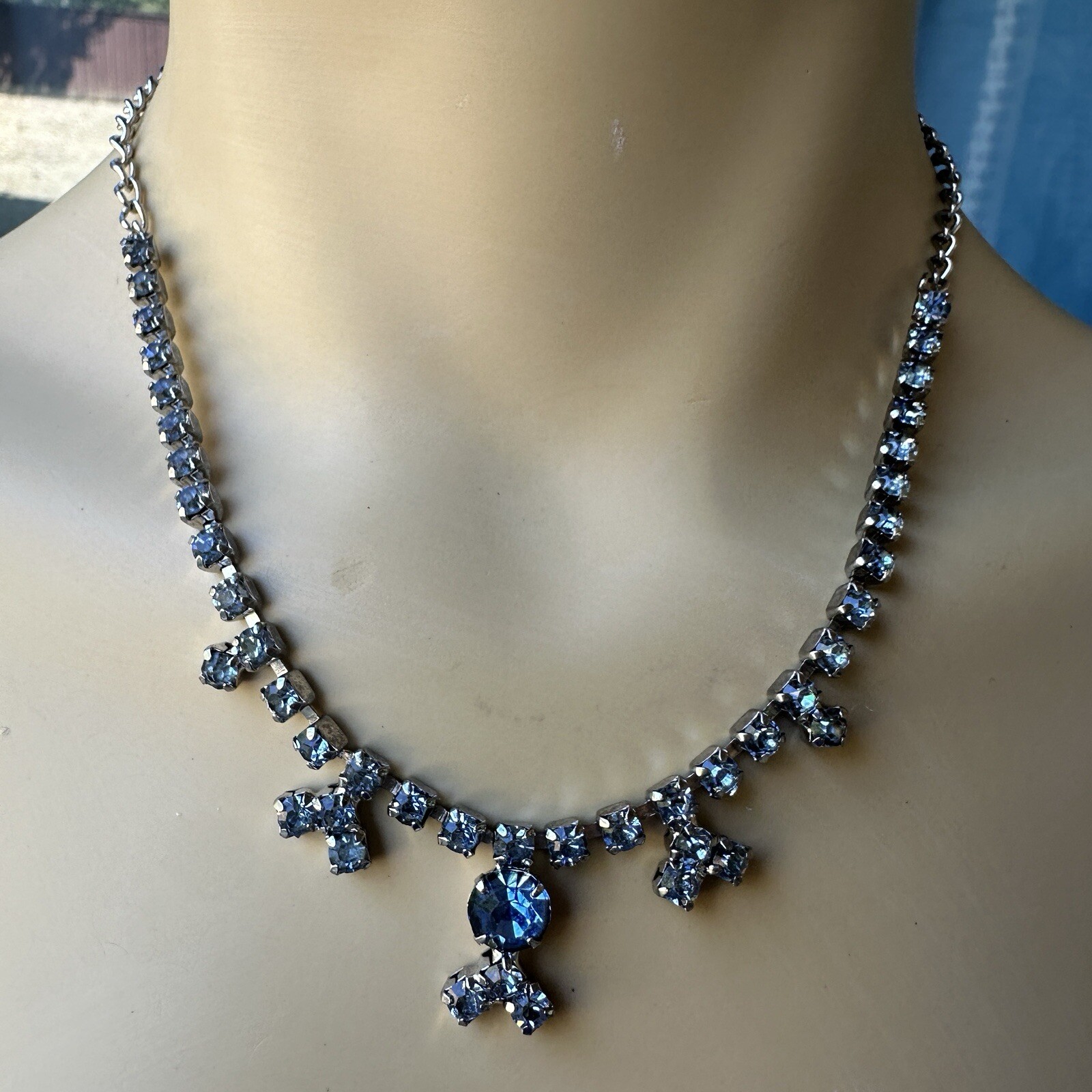 VTG 1950s Choker Necklace 16.5 Inch Light Blue Rhinestones Silver Sparkly Fancy