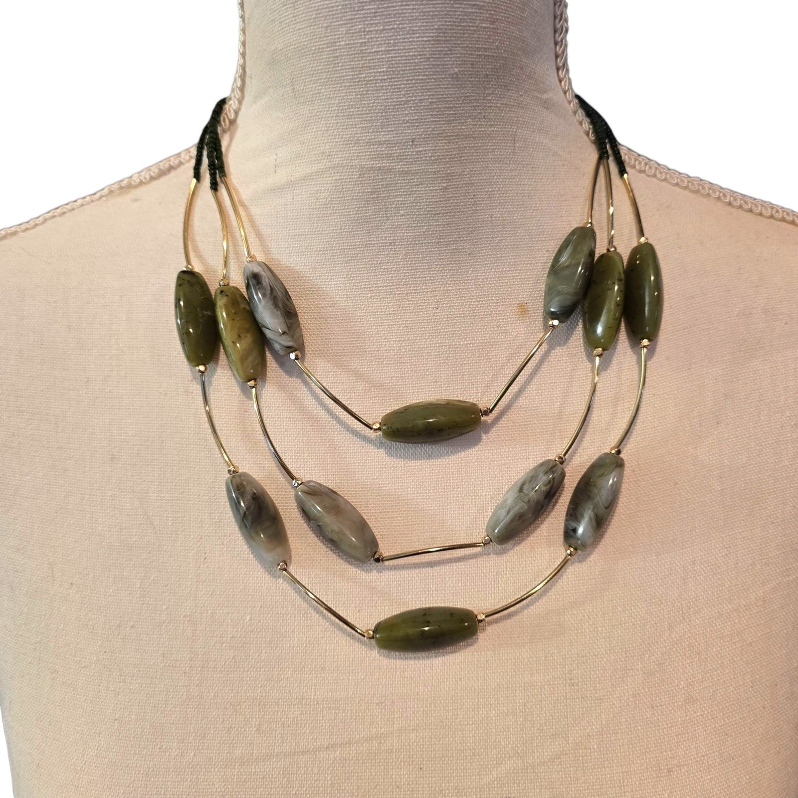 Necklace Vintage Three Strand Green Beads Gold Tone Chain 22-24″ SKU2146