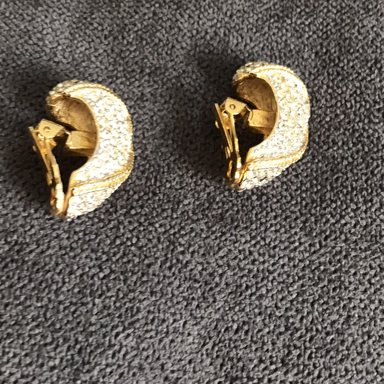 Earrings,Dressing~Gold-Tone+CZ Sparkling Rhinestones w/Gold trim-clip on~Pre-Own