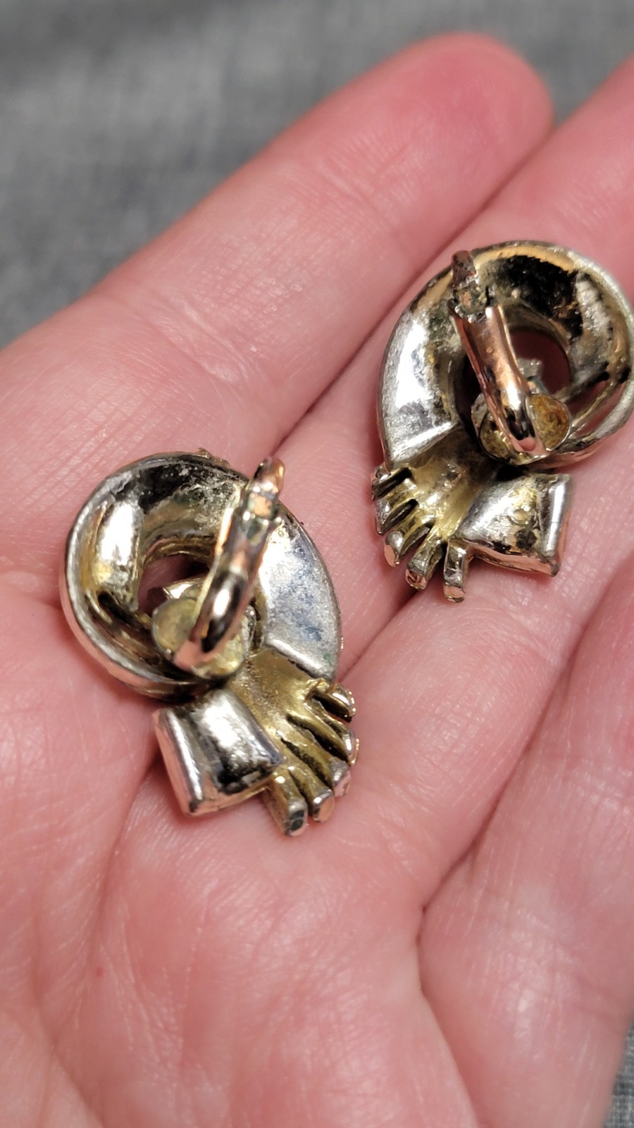 Red Aurora Borealis Rhinestones Bow Clip On Earrings Brooch Set Unsigned
