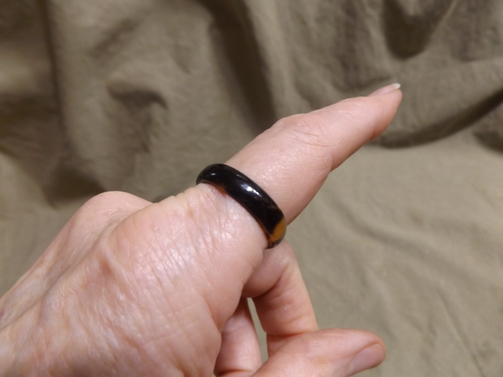 Vintage 1/4″ Turned Turtle Shell Ring Women’s ~9 3/4+ unused old new stock