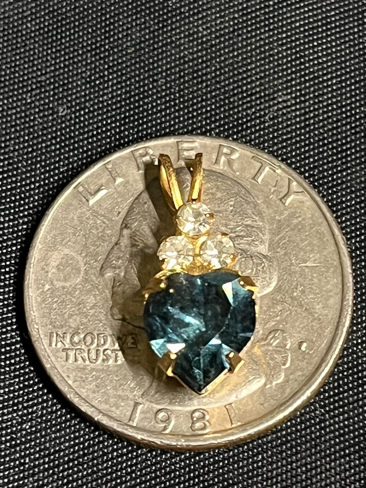 VINTAGE GOLD PLATED BLUE & WITE CZ PENDANT .75”