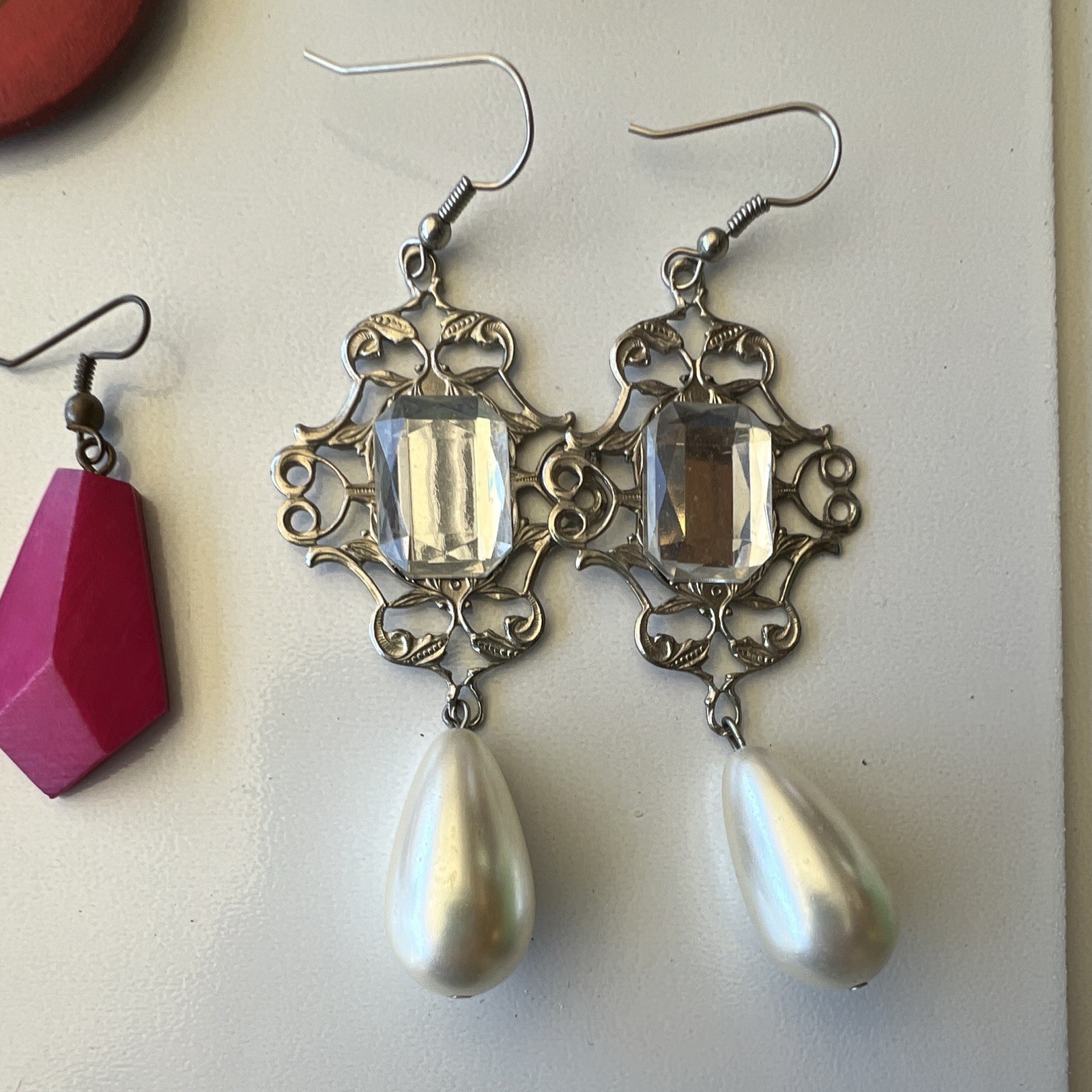 VTG / Retro Statement Dangling Earring Lot 2 – – Assorted 90s, Y2K