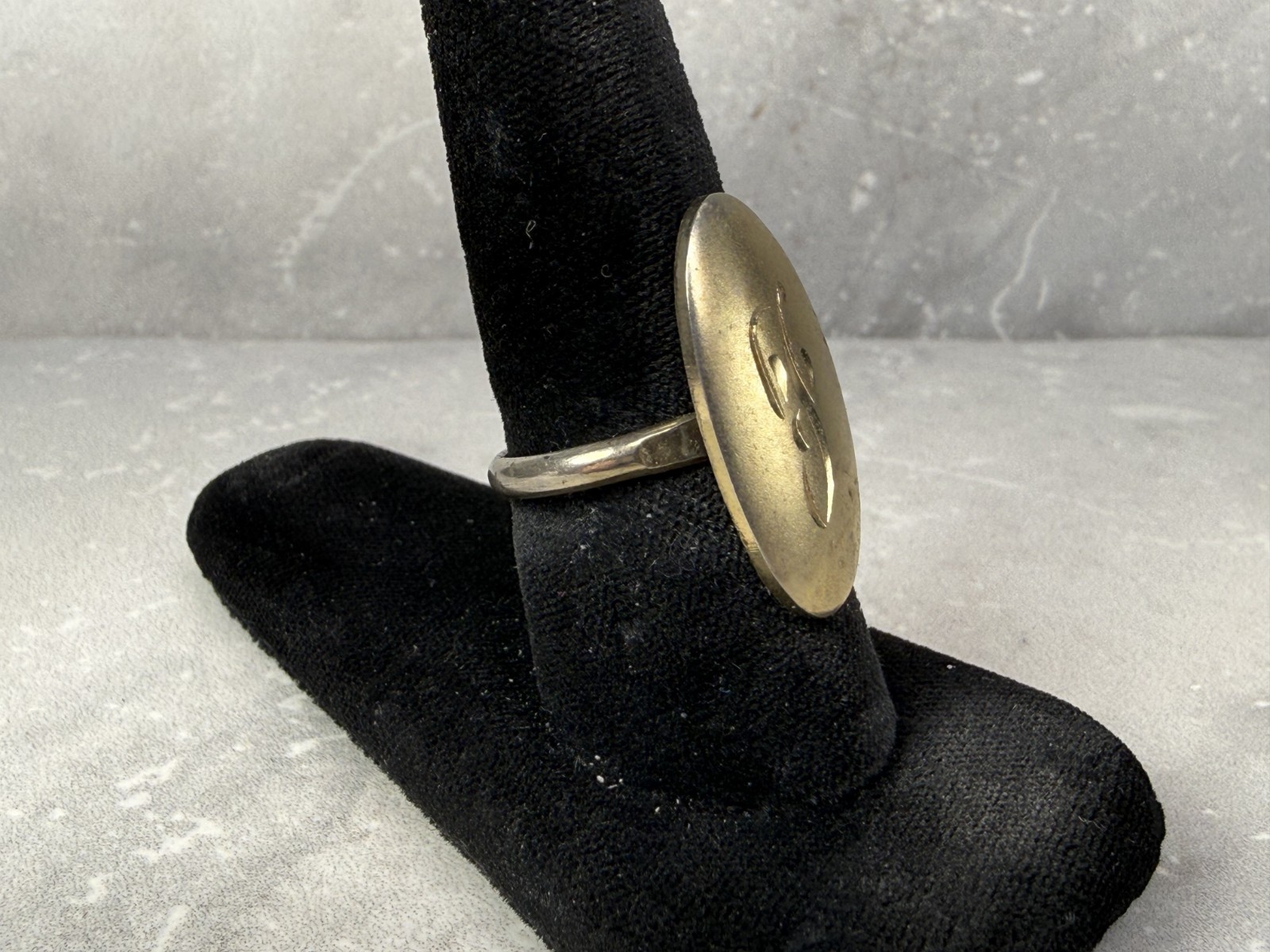 Vintage Gold Tone Signet Initial Ring Size 7 Adjustable