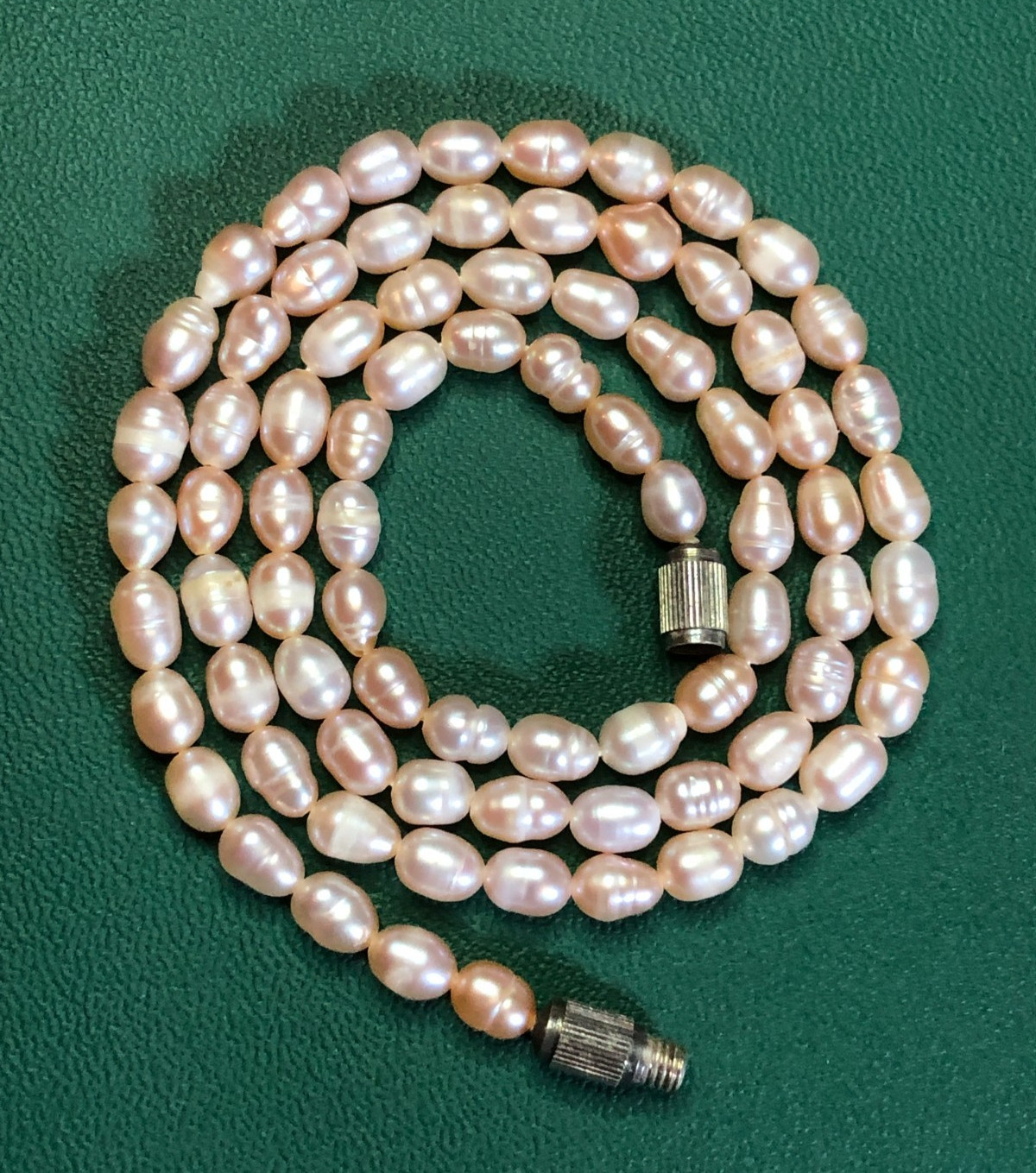 Vintage Blush Pink Genuine Cultured Pearl Strand Necklace Natural Color 16″ P20