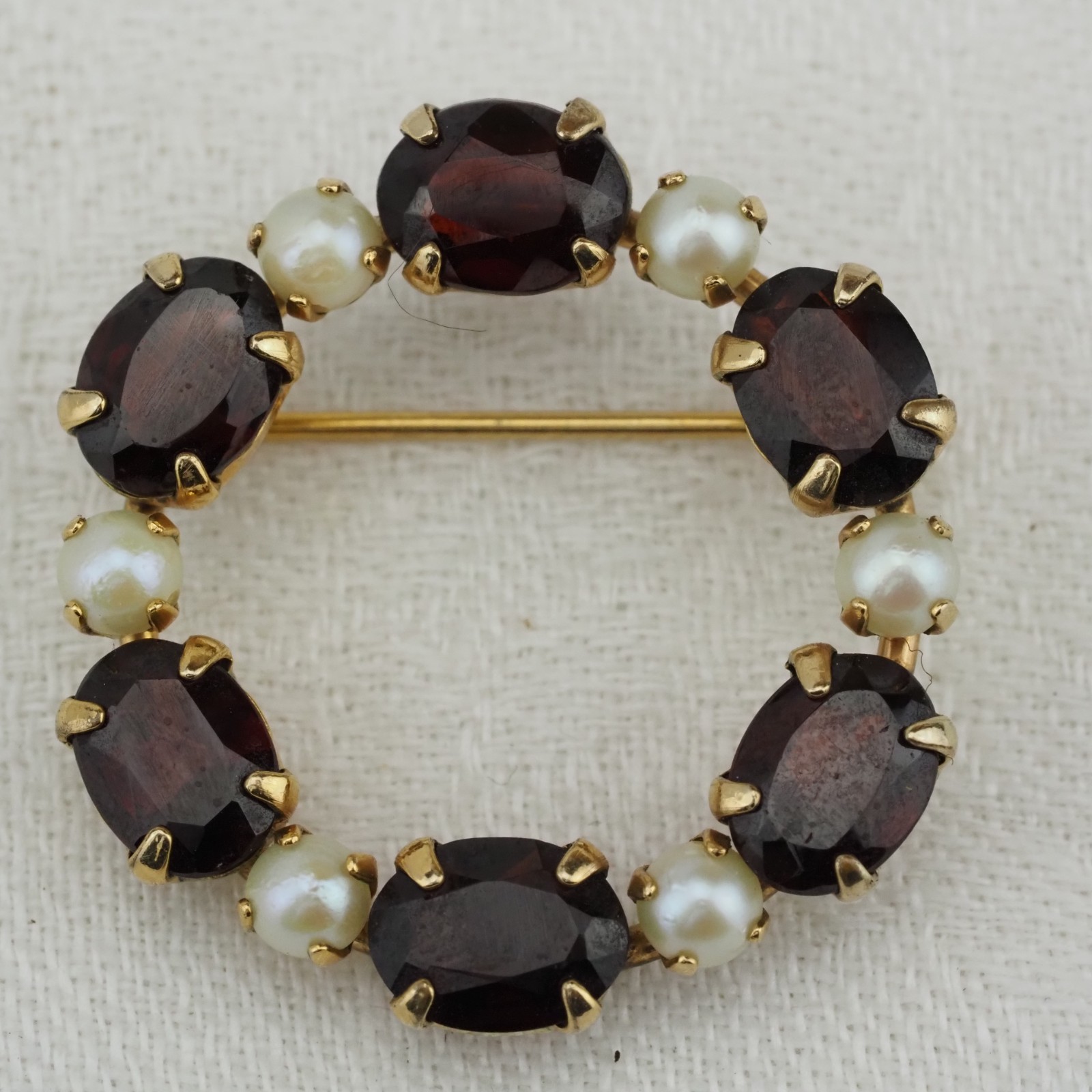 Vintage Ronci 12k Gold Filled Garnet and Pearl Round Circle Pin Brooch