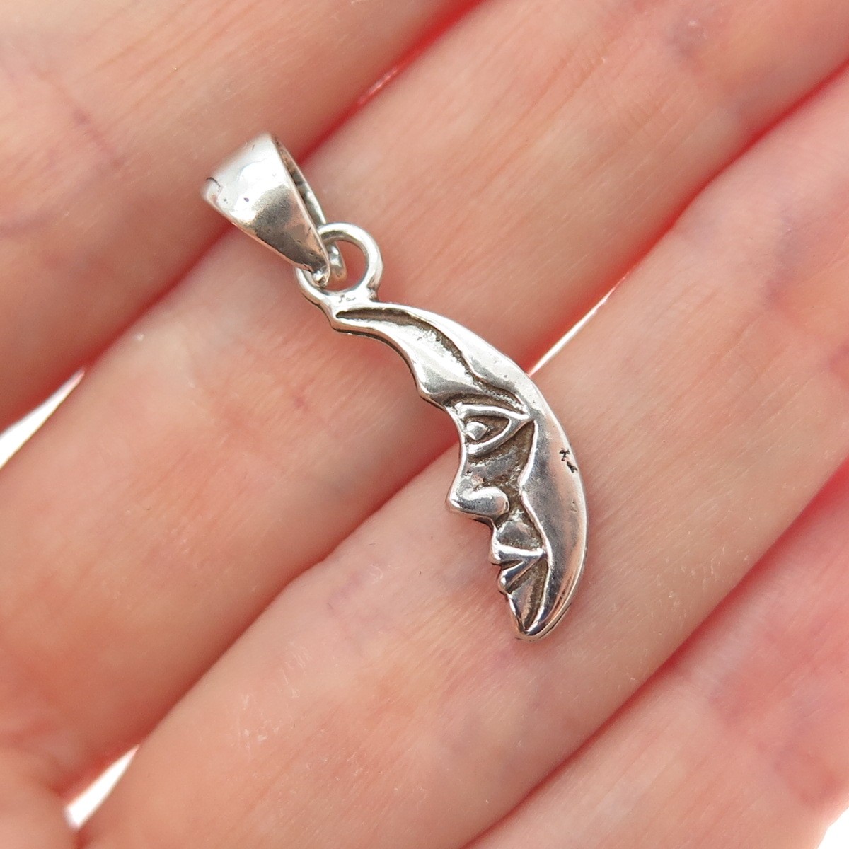 925 Sterling Silver Vintage Man in the Moon Crescent Oxidized Charm Pendant