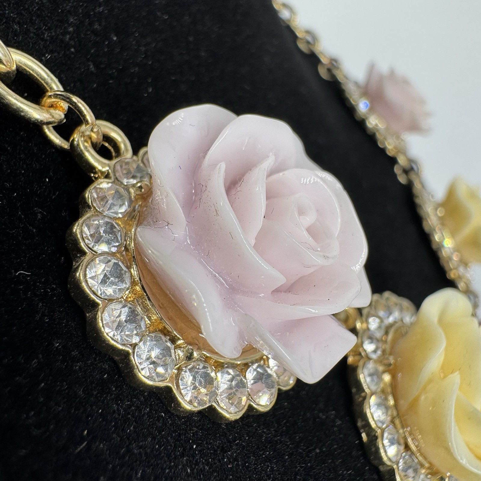 Charming Charlie 3 Pc Floral Rose Necklace Bracelet Set Pink Cream Rhinestone