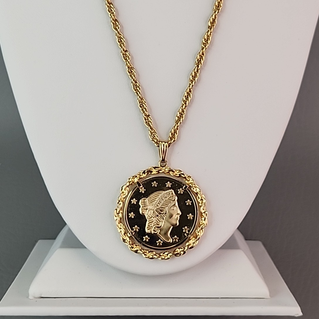 Vintage Avon Bicentennial Coin Necklace Lady Liberty 1976 Gold Tone 28″