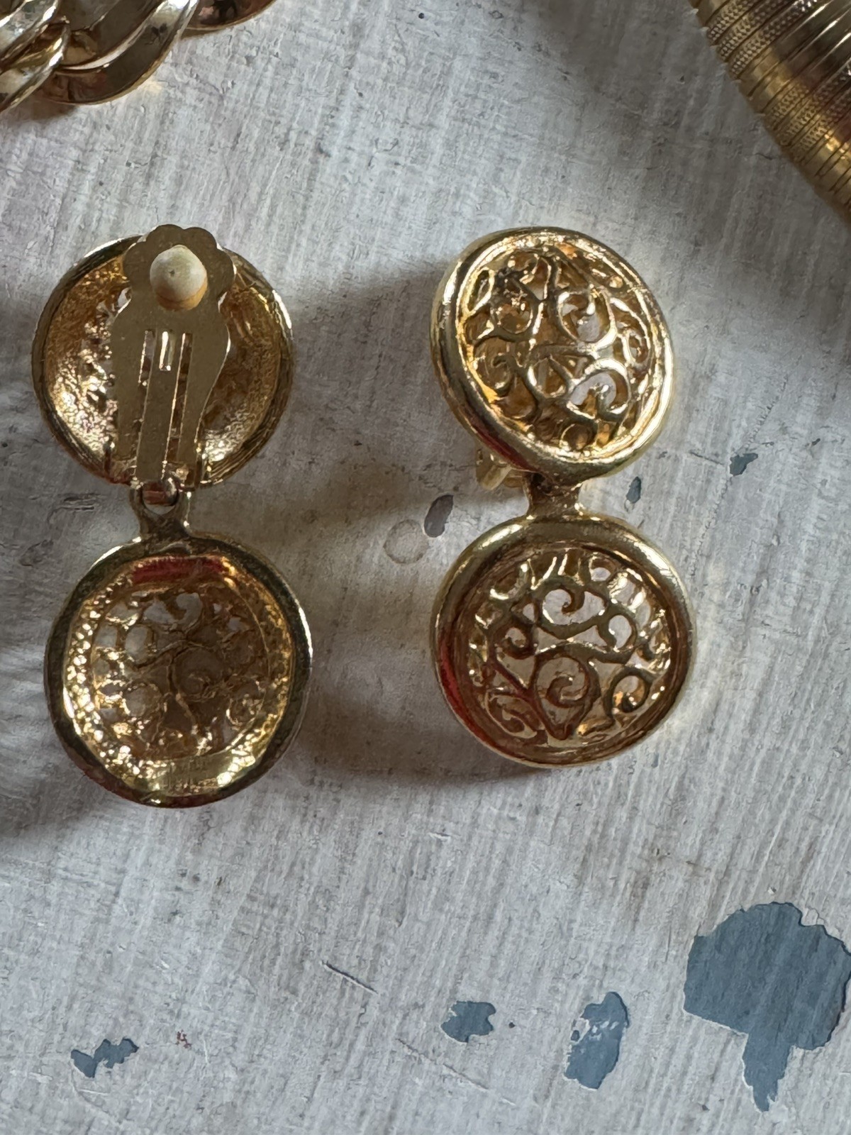 Vintage To Now Gold Tone Costume Mixed Unbranded/ Branded Jewelry Lot 9 Pieces