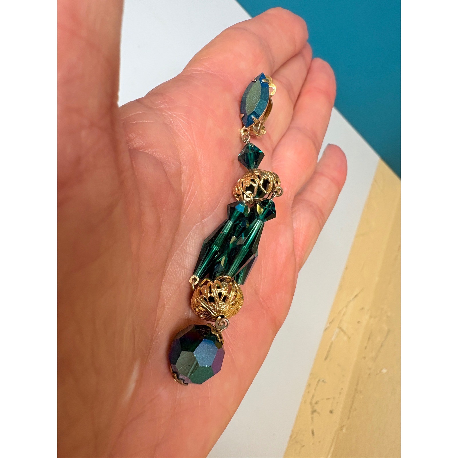 Vintage Emerald Green AB Crystal Dangle Clip On Earrings Gold Tone Filigree 3.5″
