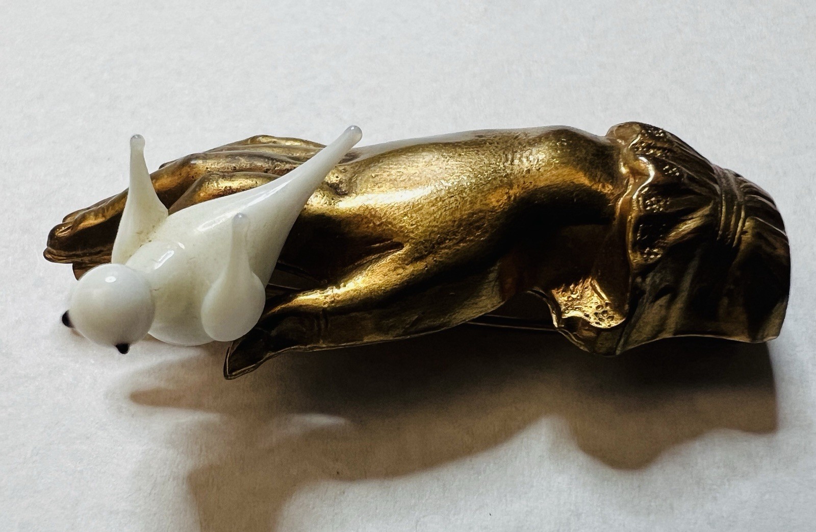 Art Deco Hand Pin / Brooch Holding Milk Glass Bird Figure – France
