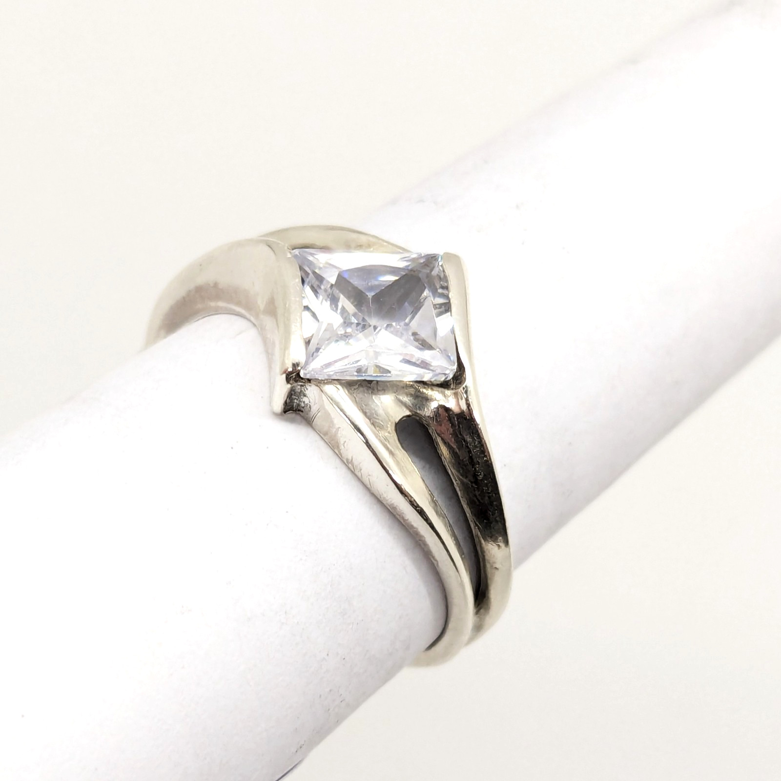 Vintage Elegant RING Silver 925 with Chic Bright Stone -size: 9.25US (19mm)| #25