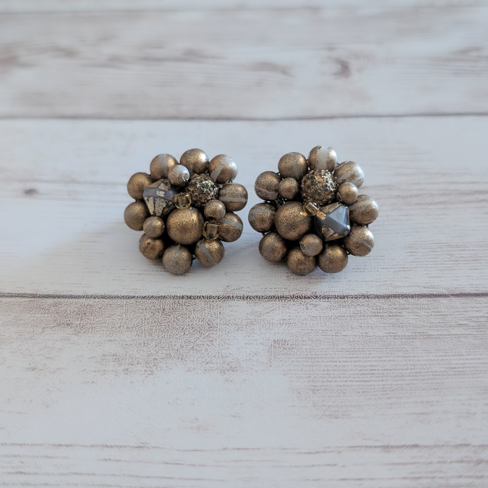Vintage Clip On Earrings Bronze Tones / Tan Tones – Fair Condition