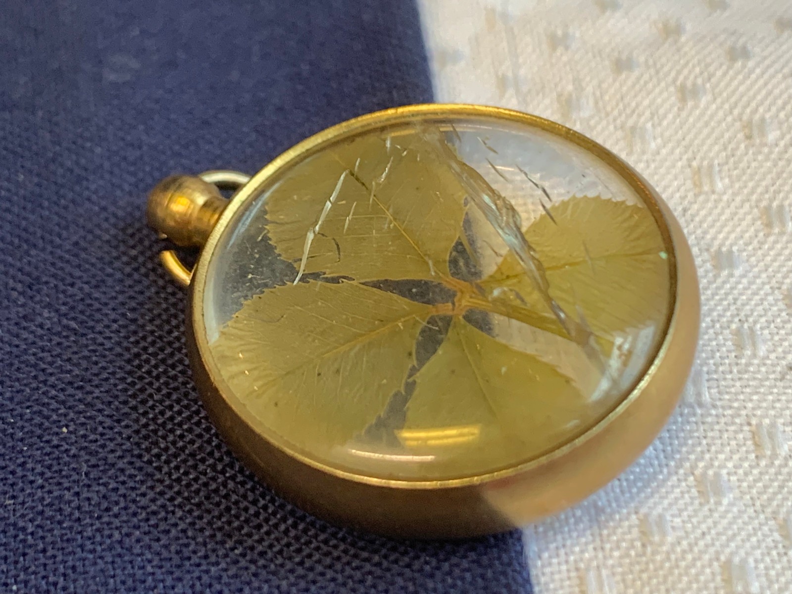 Vtg Encased 4 Leaf Clover Pendant Fob Costume Jewelry Good Luck Charm