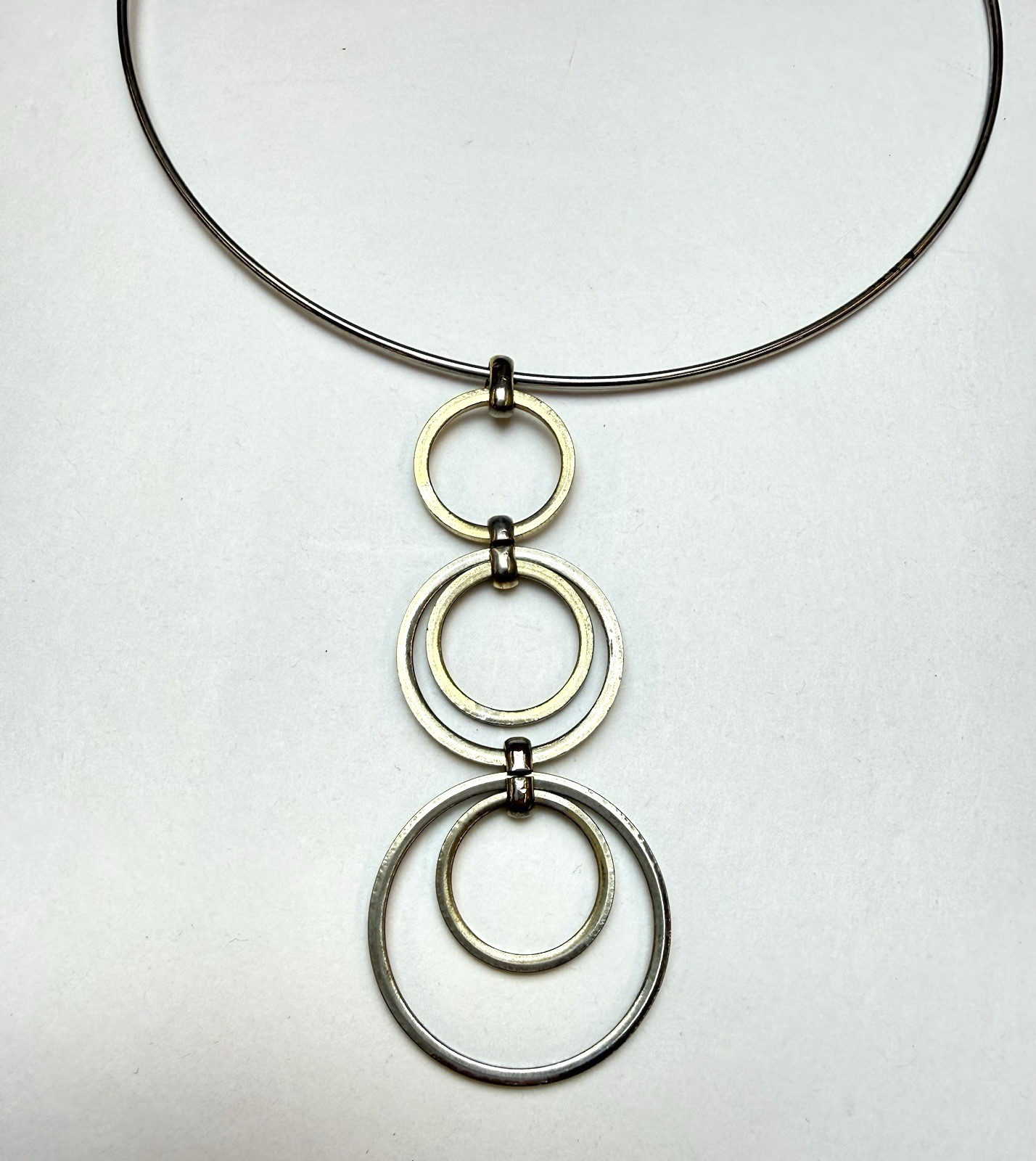 Vintage Wire Hoop Choker Necklace 1960s-1970s