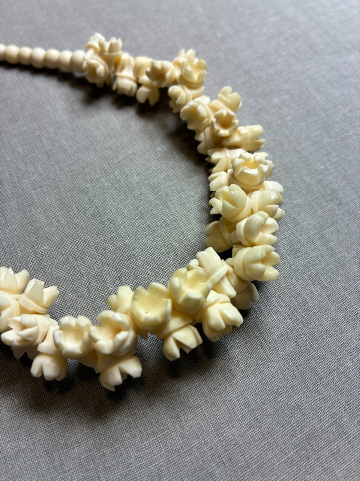 Bovine bone beads necklace vintage
