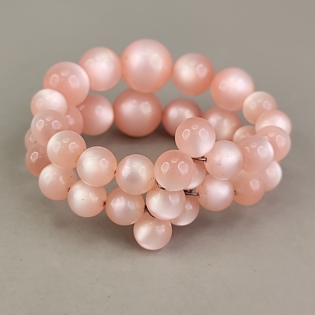 Vintage Moonglow Wrap Bracelet Pink Graduated Lucite Layered Expands 6″