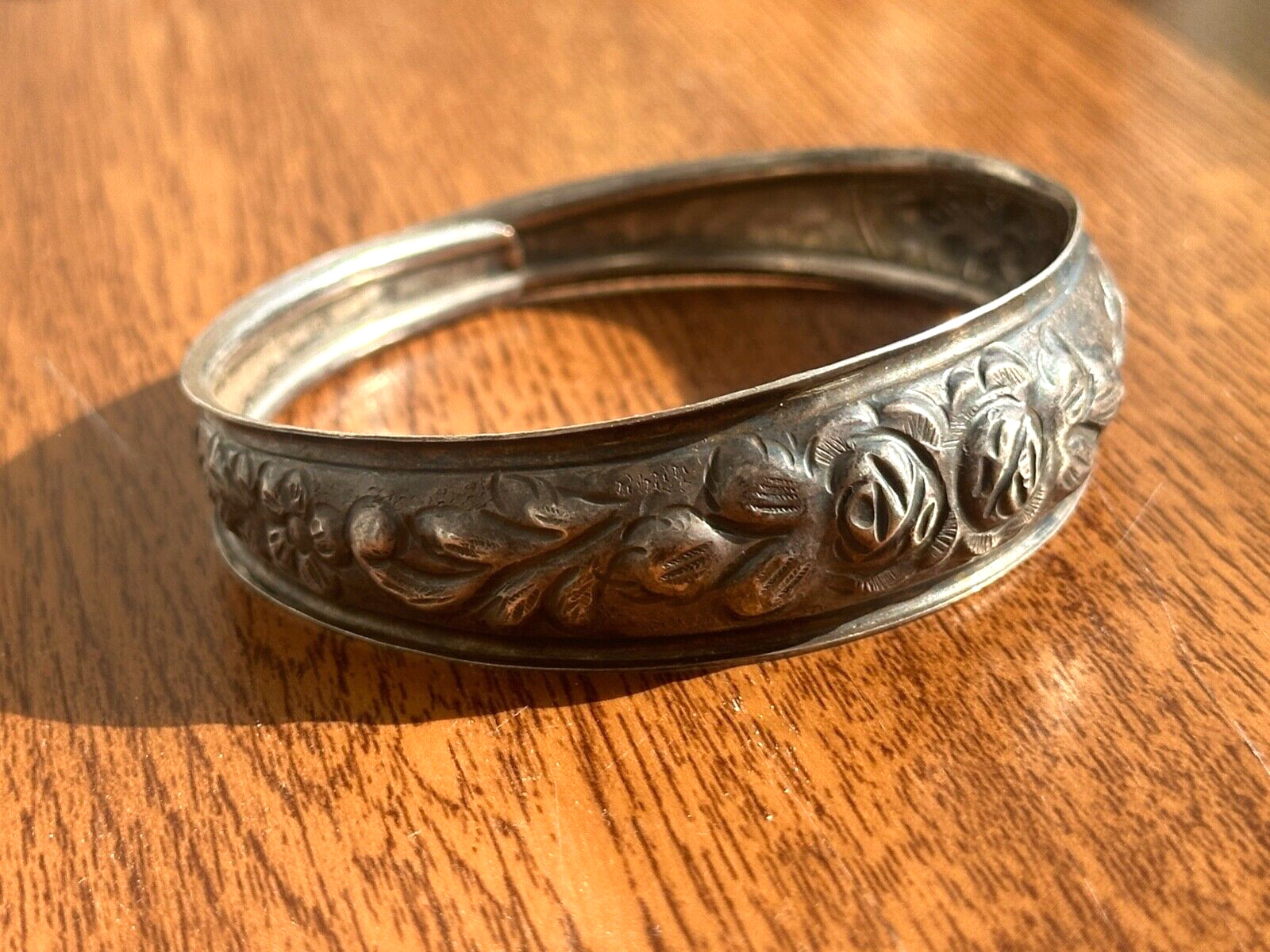 Vintage 900 sterling silver floral bracelet elegant European women’s jewelry