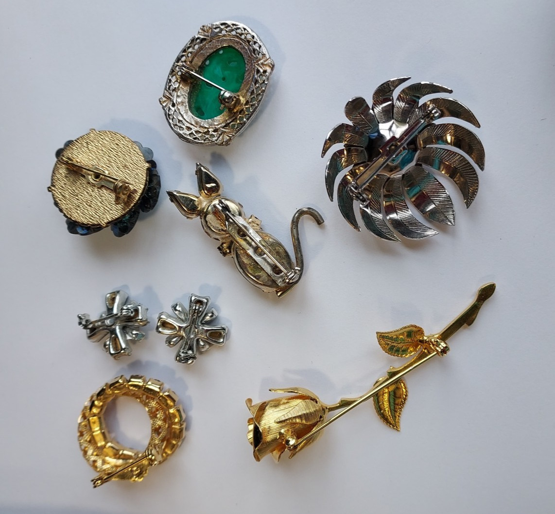 Vintage Pin Assortment Rhinestone Brooch 8 Piece Lot