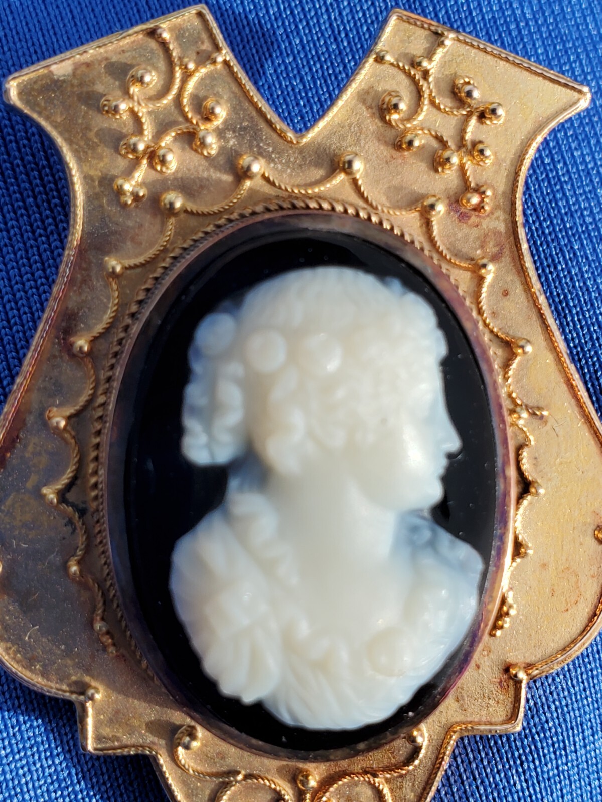 Victorian Memory Locket Brooch Antique 14K GOLD Deco HardStone Onyx Cameo Broach