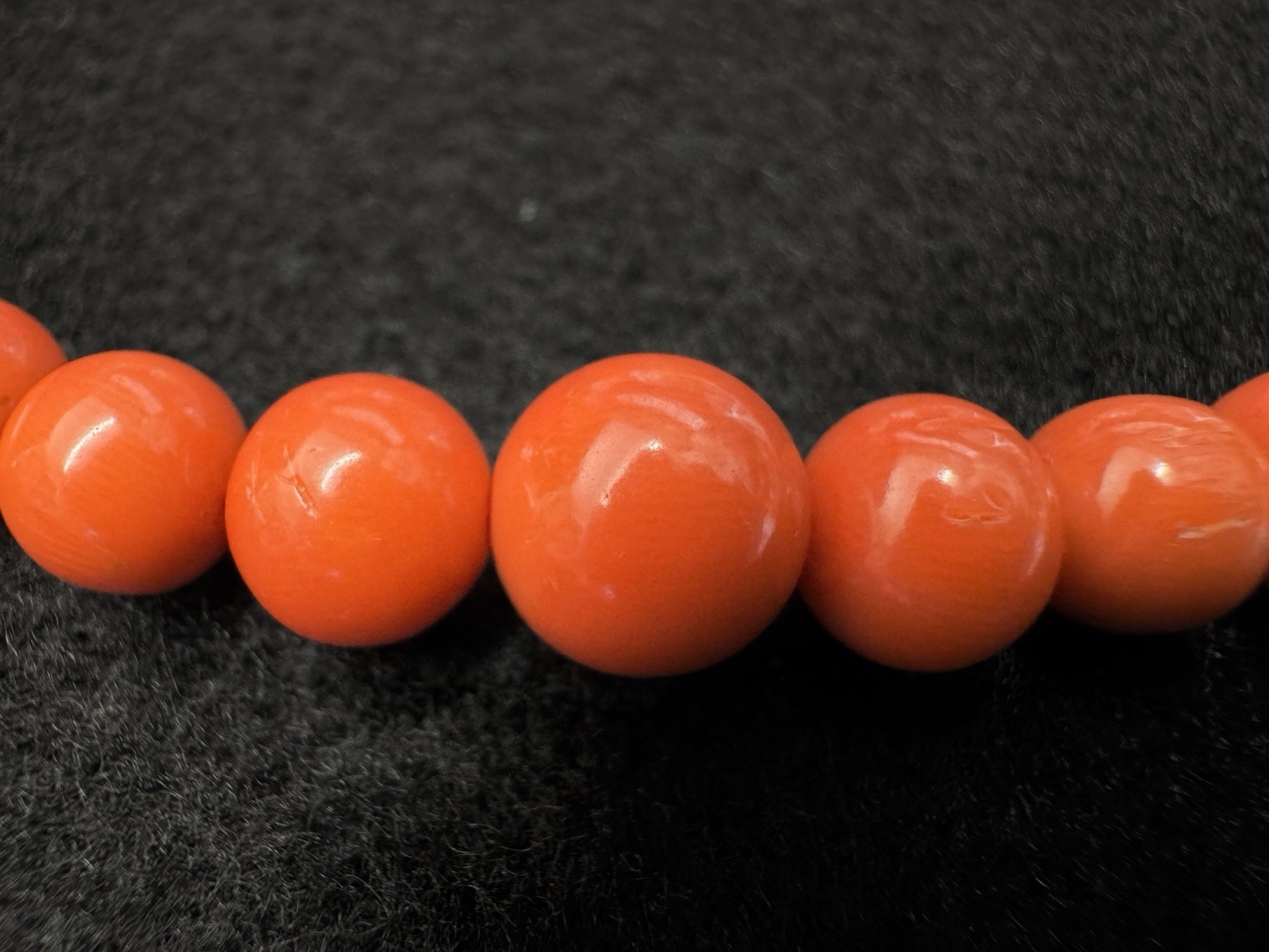 Vintage Vermeil Claps And Natural AAA Salmon Coral Graduated beads necklace 20in