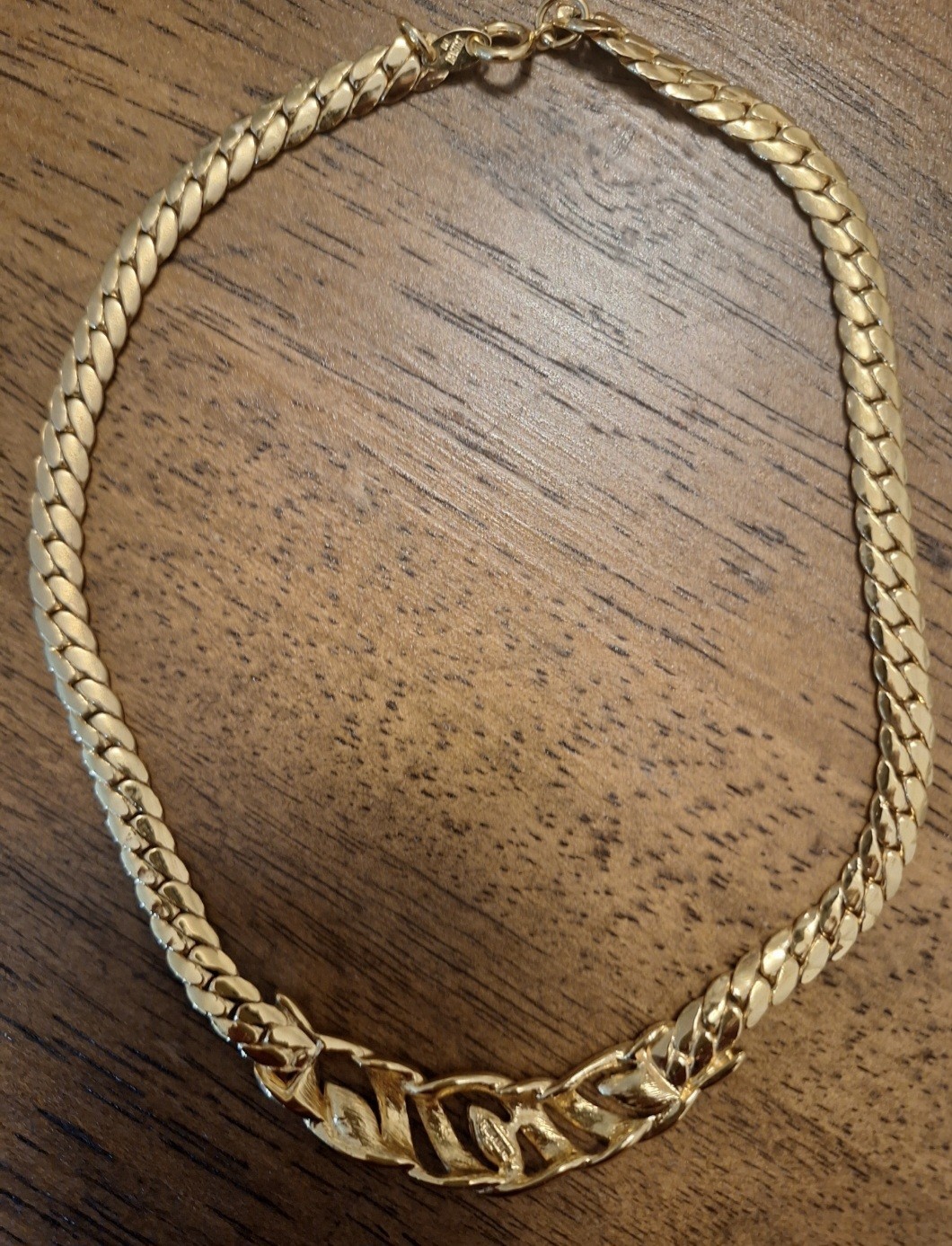 Vintage Trifari Gold Tone Choker W/Distinctive Crystal Settings Signed