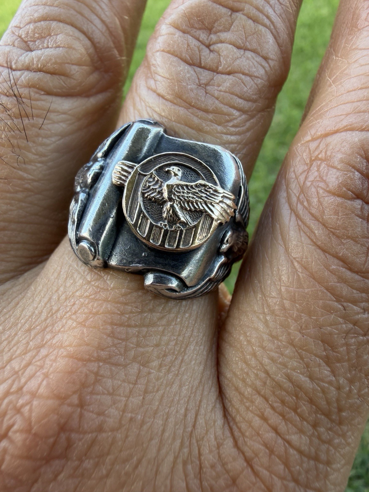 Vintage Relief US Army Ruptured Duck Ring WWII Class Ring