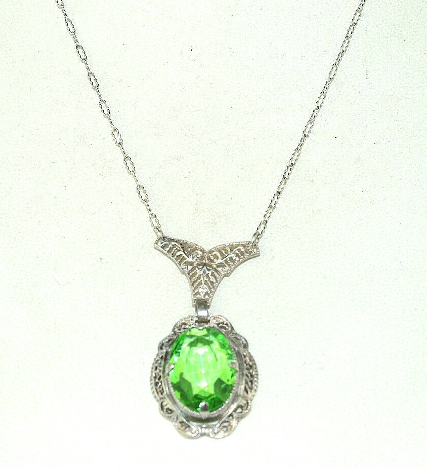 VTG 16″ STERLING SILVER FILIGREE NECKLACE LIGHT GREEN GLASS PENDANT FANCY CHAIN