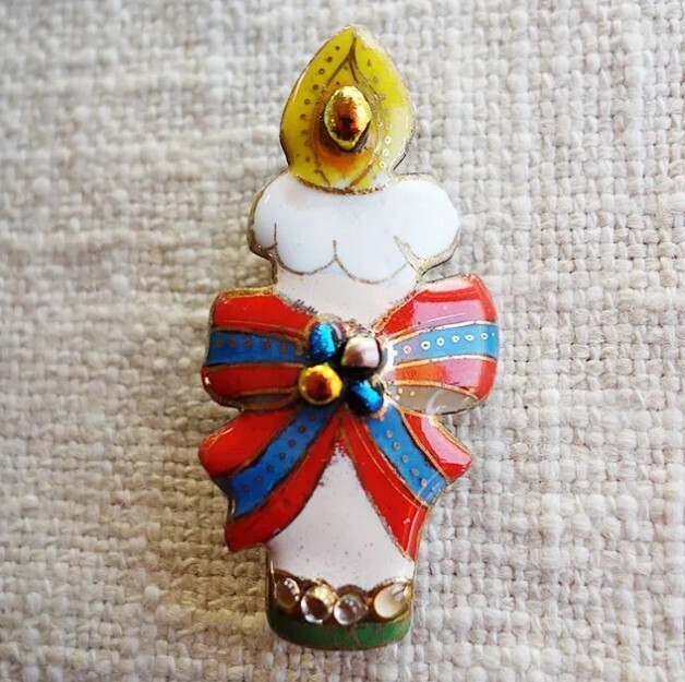 Christmas Candle – Japanese cloisonné enamel Mini Brooch Made-to-order NEW
